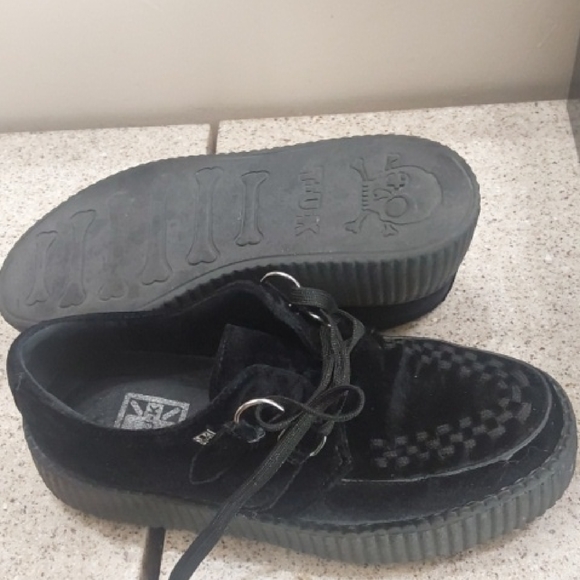 T.U.K Black Platform Shoes - Picture 7 of 7